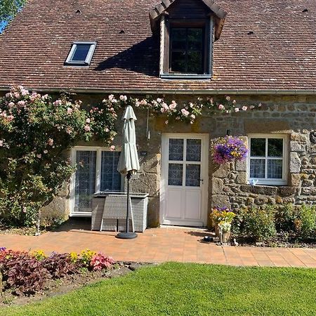 Concombre Cottage Le Grais Exterior photo